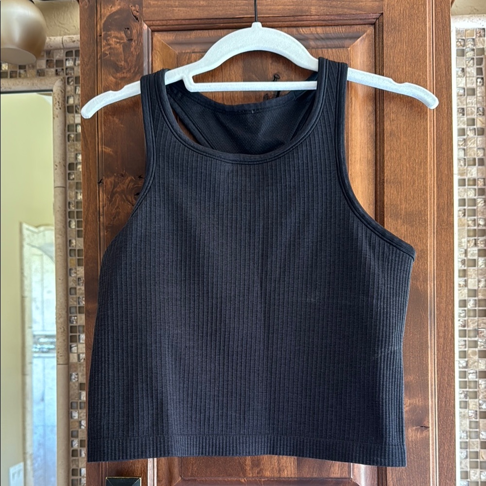 Lululemon Ebb to Street Tank Cropped size 10
